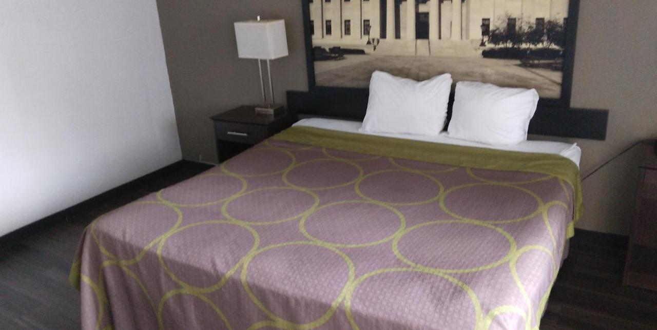 Hotel Super 8 By Wyndham Millbury/Toledo Esterno foto
