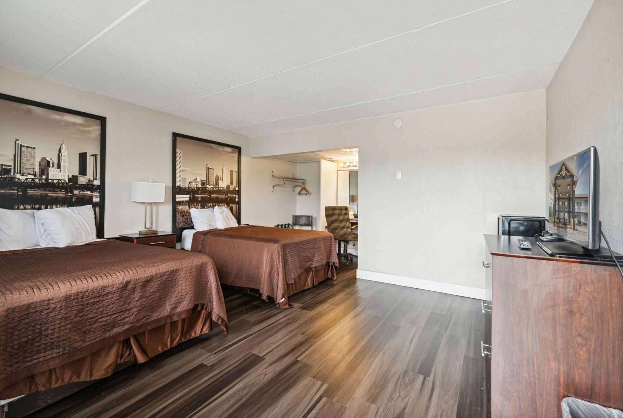Hotel Super 8 By Wyndham Millbury/Toledo Esterno foto