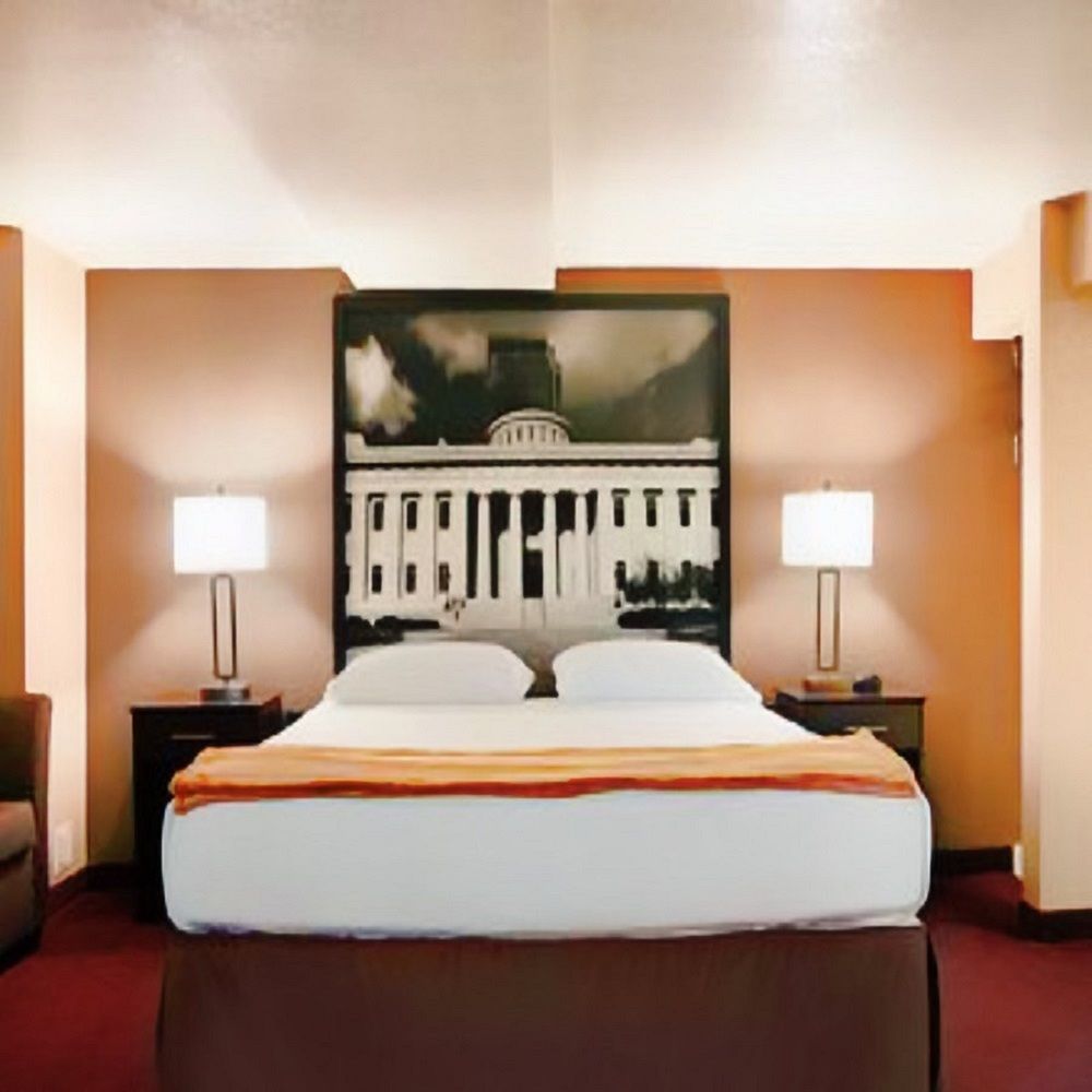Hotel Super 8 By Wyndham Millbury/Toledo Esterno foto